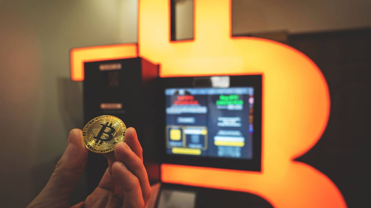 6,100 Crypto ATMs Installed in 2022, Figure 3 Times Less Than in Previous Year – Featured Bitcoin News