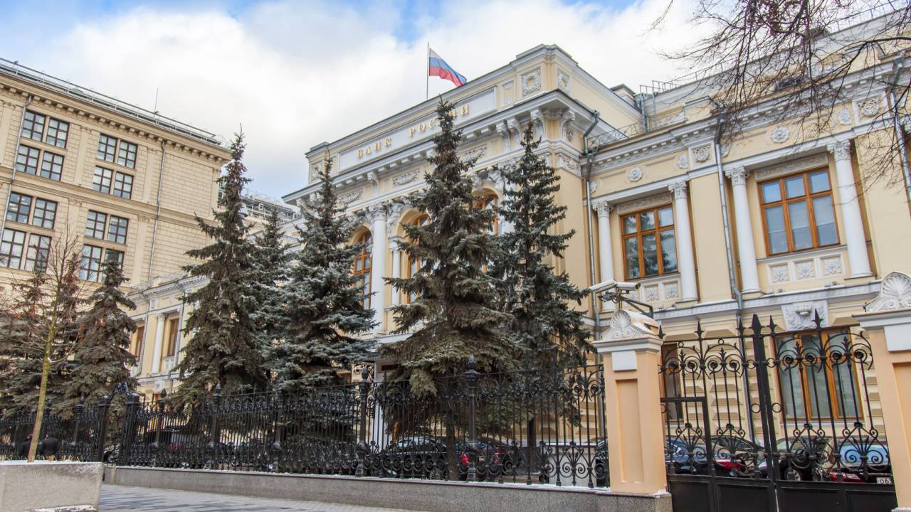 Die Bank of Russia unterstützt das Krypto-Mining-Gesetz, besteht aber darauf, dass geprägte Münzen exportiert werden sollten