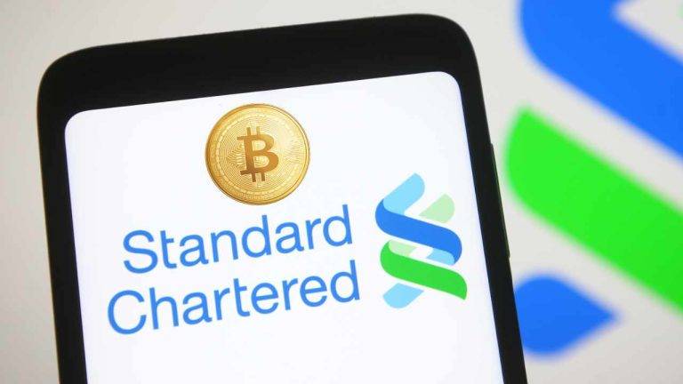 Standard Chartered Bank: Bitcoin potrebbe scendere a $5.000 l'anno prossimo